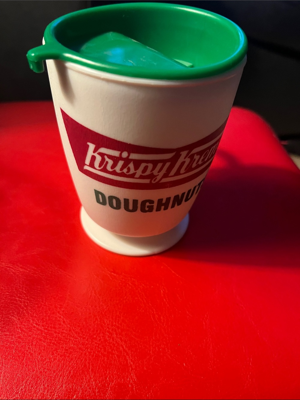 Vintage KRISPY KREME DOUGHNUTS Classic Travel plastic Coffee Mug w/Lid